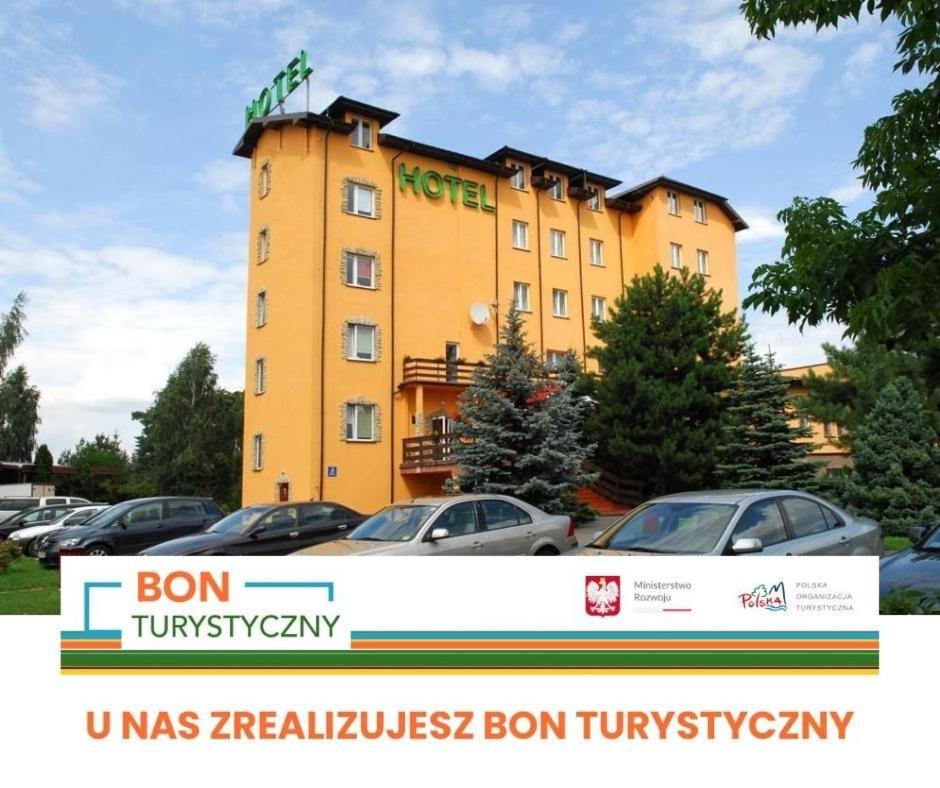 Hotel U Witaszka Czosnow ภายนอก รูปภาพ